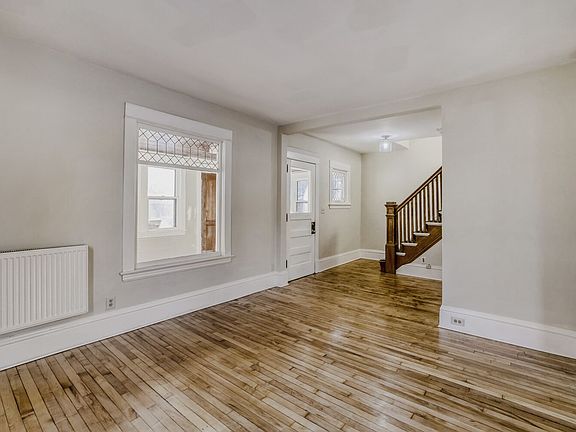 5th image of 2939 Russell Ave N
