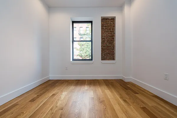 Rented by Nooklyn NYC LLC | media 34