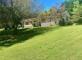 222 Bee Ridge Rd, Asheville, NC 28803