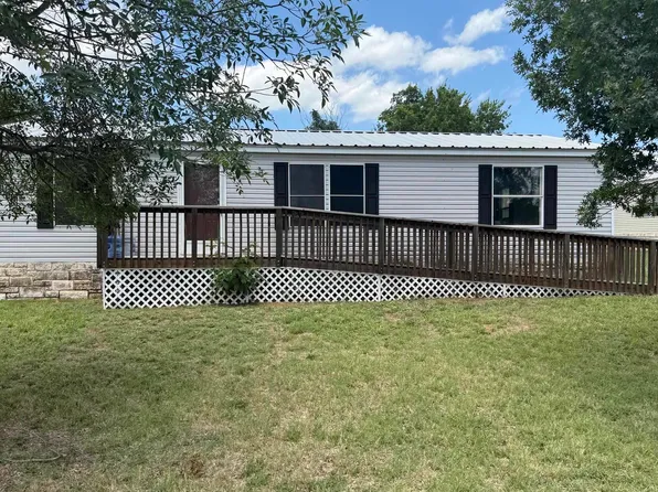 200 Sarah Circle, Llano, TX 78643-200