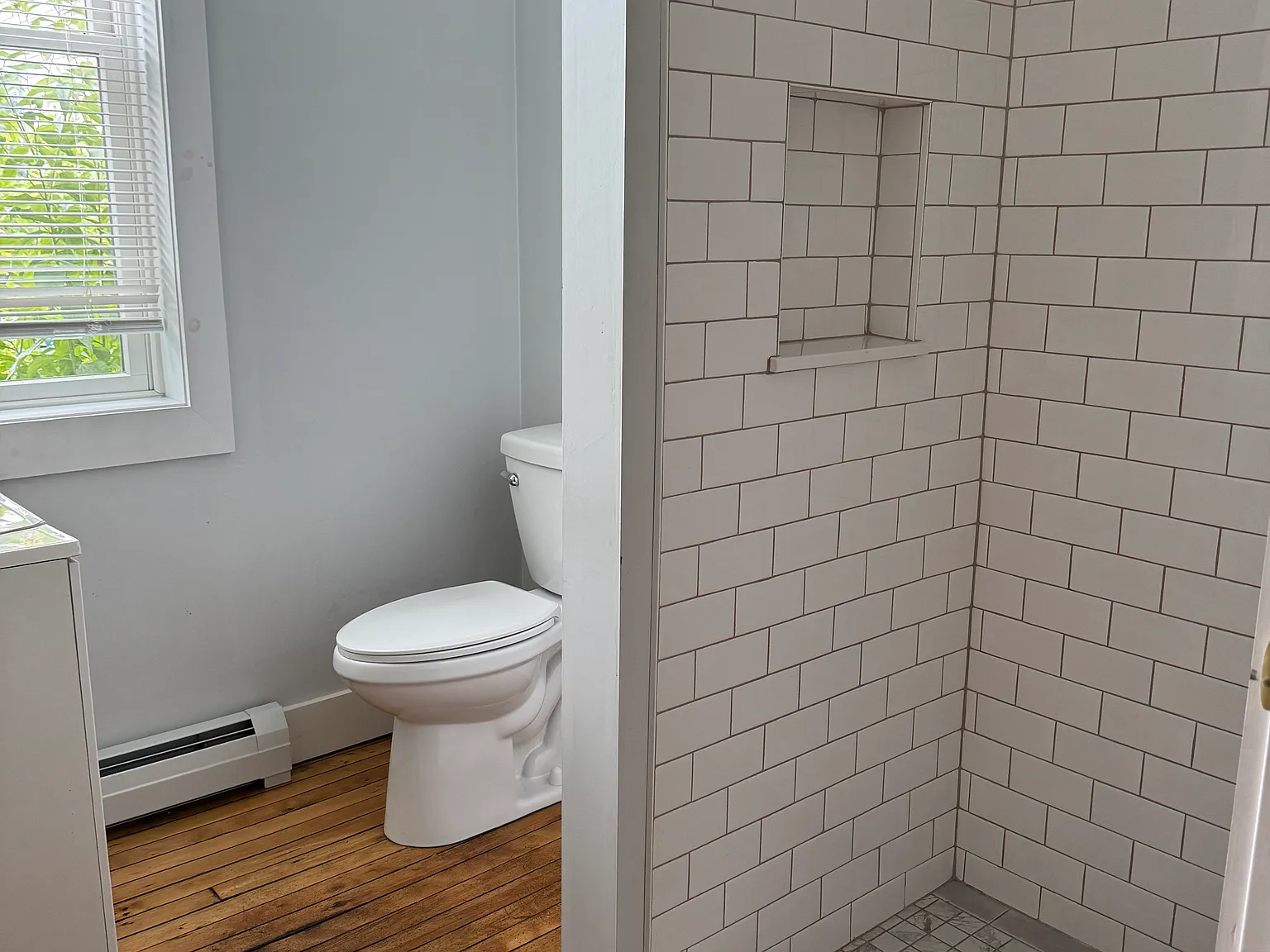 2 bed, 650 sqft, $1,000 — Photo 2