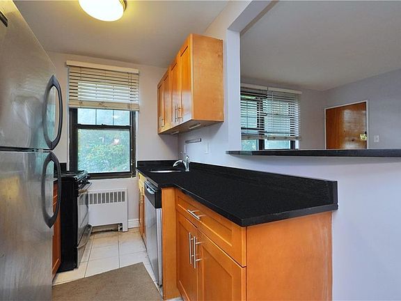 5th image of 70-13 Park Dr E #A