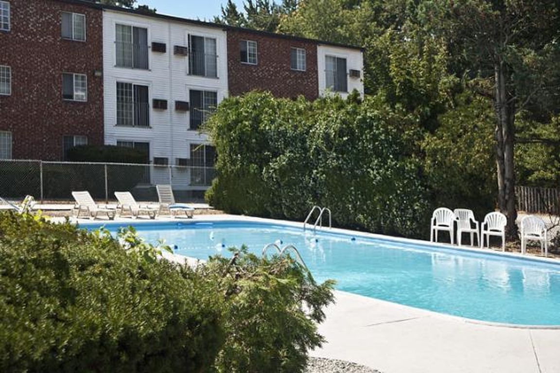 Sparkling Pool