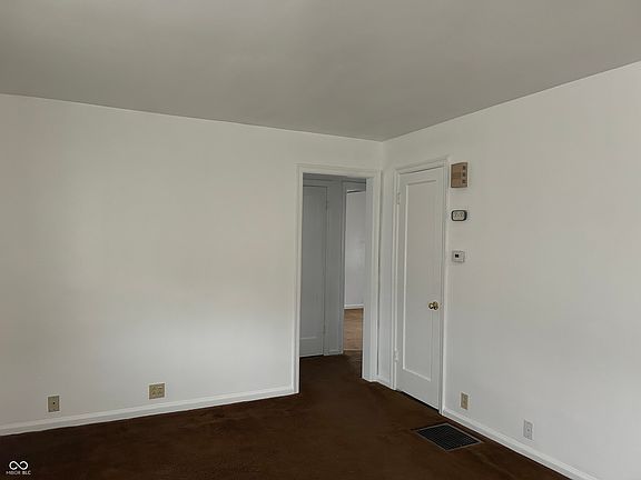 5th image of 1735 E Legrande Ave
