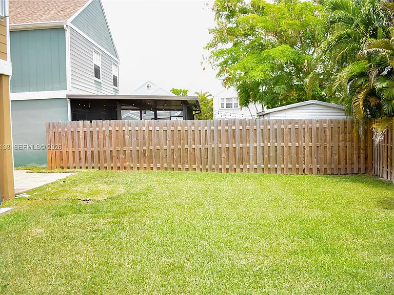 11759 SW 117th Pl — Photo 17