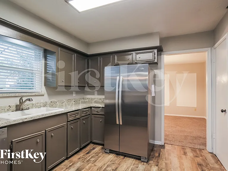 17322 Tall Cypress Dr — Photo 6