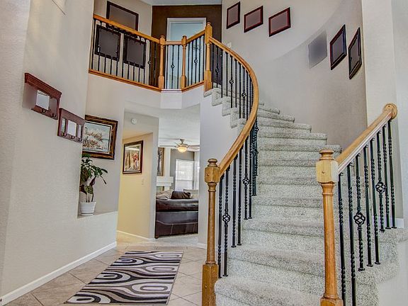 5th image of 2241 Longview Dr