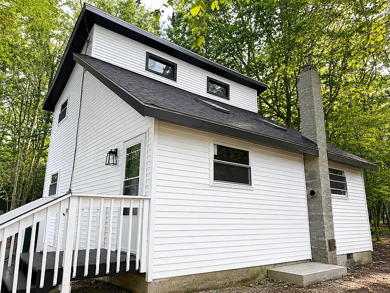 484 Country Place Dr — Photo 17