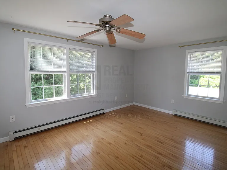 4 Robin Ln — Photo 26