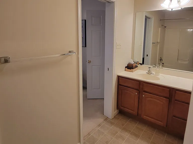 807 Berne Ct #807 — Photo 1