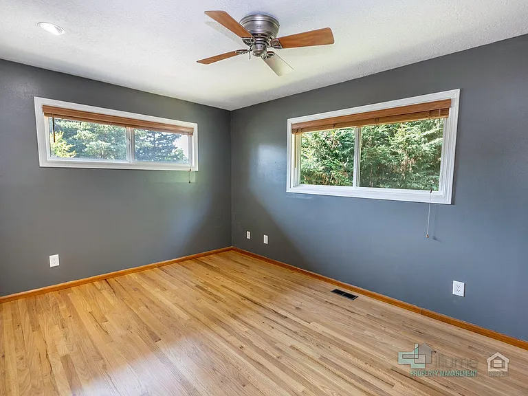 9610 SW Washington Pl — Photo 25