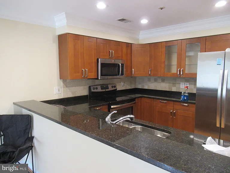 244 S Reynolds St #111 — Photo 5