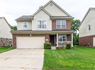 638 Ethan Dr, Westland, MI