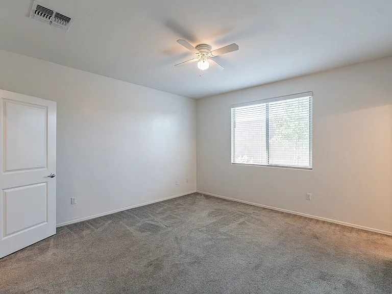 908 W Calle Sucre — Photo 13