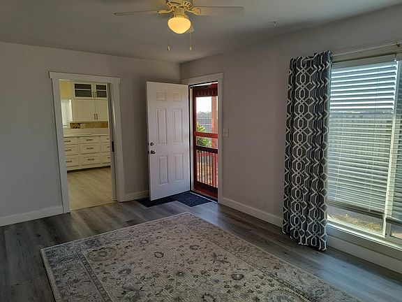 2nd image of 1417 Vernon St