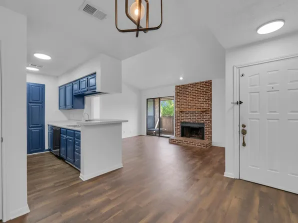 2006 Cloisters Dr APT 2522, Arlington, TX 76011