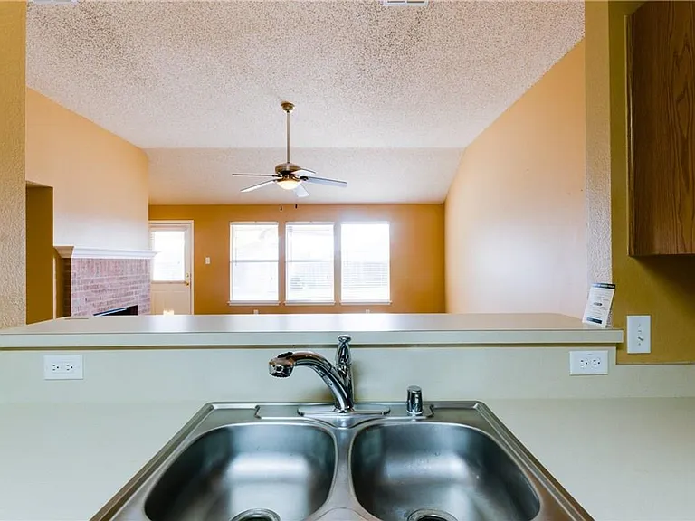 413 Ashland Dr — Photo 8