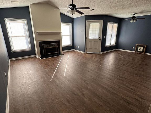2nd image of 116 W Victoria Ct APT D