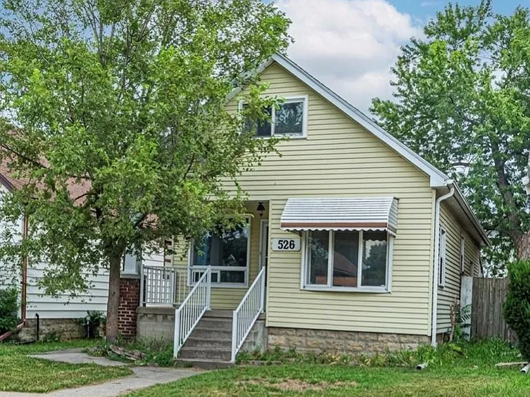 526 Josephine Ave — Photo 1