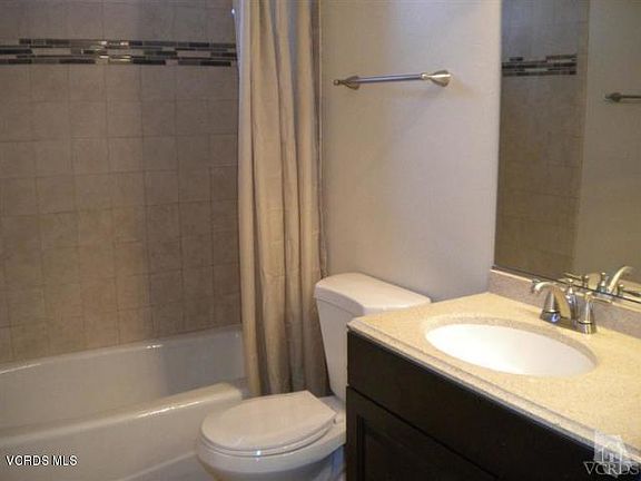 5th image of 915 S Camphor Cir