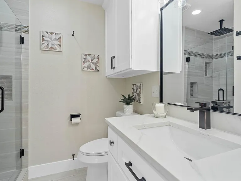3138 Sunbeam St — Photo 36