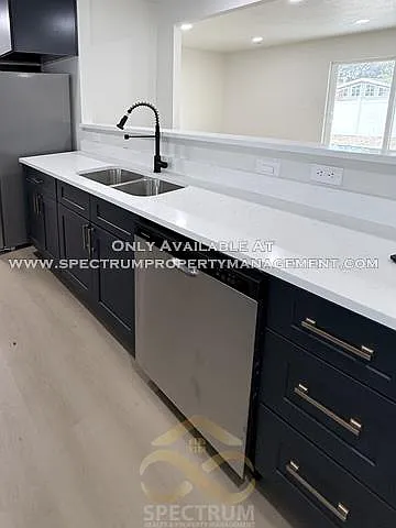 4195 S 1865 E — Photo 9