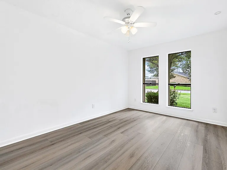 2730 Mesquite Dr — Photo 17