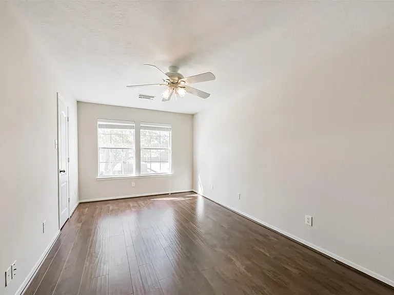 2601 Hewn Rock Way — Photo 29