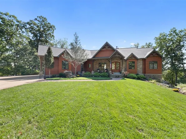 4626 Chateau Ln, Pacific, MO 63069