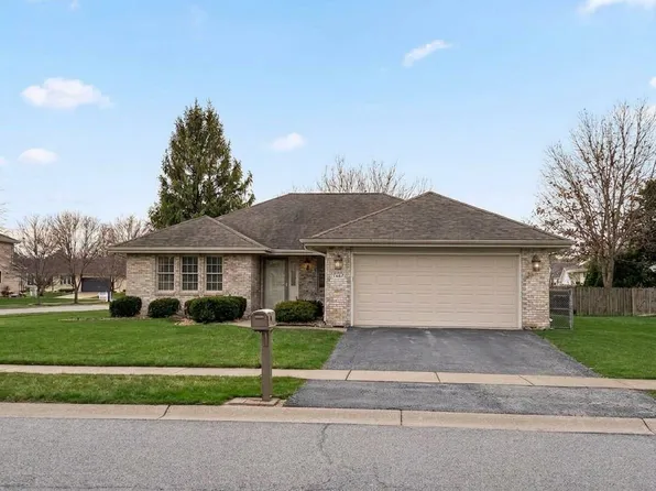 2962 Liberty Dr, Crown Point, IN 46307