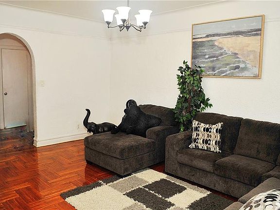 4th image of 2020 E 41st St APT 1F