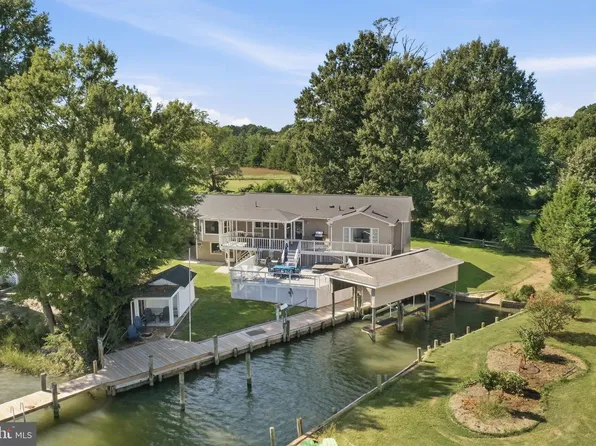 1510 S Glebe Rd, Montross, VA 22520