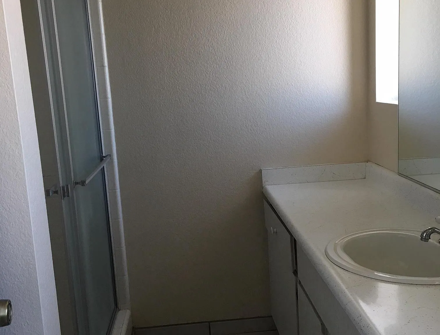 2 bed, 1450 sqft, $1,995 — Photo 3