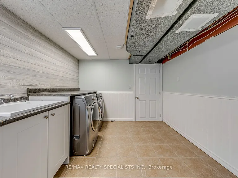 5 Country Club Dr — Photo 42