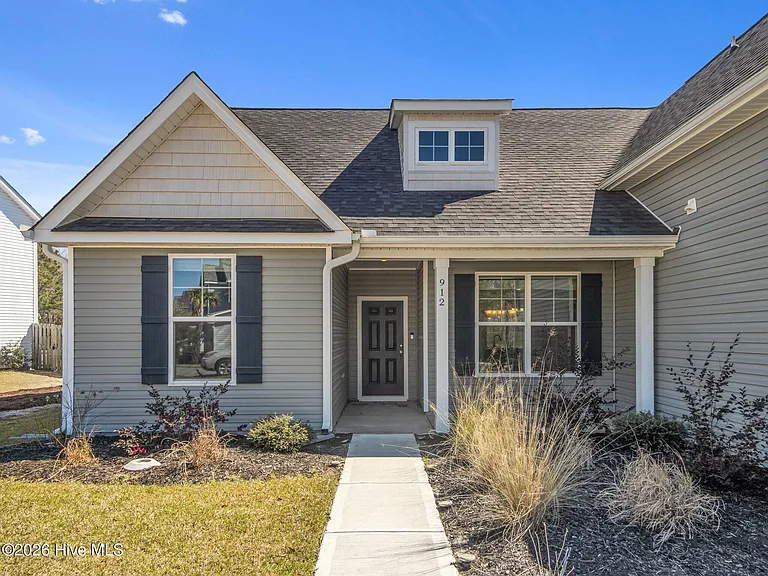 912 W Arboria Dr — Photo 3