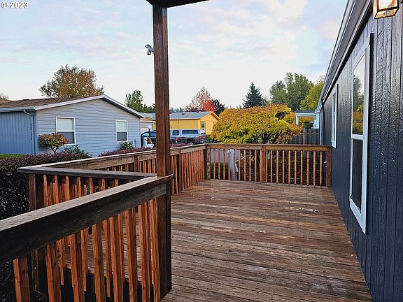 5th image of 23140 NE Halsey St #8