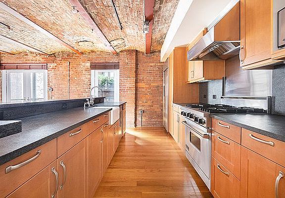 3rd image of 62 Beach St APT 4G