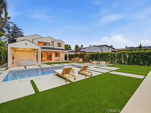 5th image of 4447 Matilija Ave
