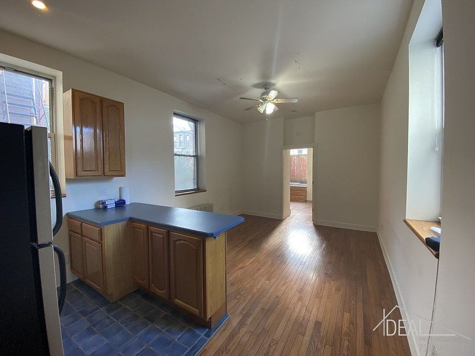 1st image of 336 9th St APT 1R