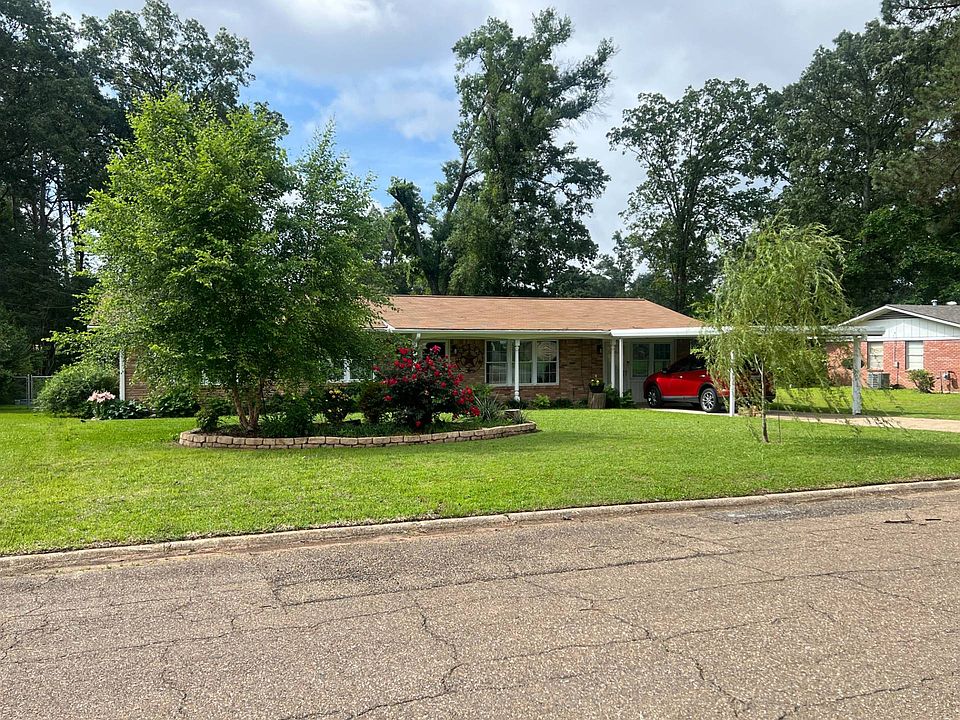 118 E Pioneer St, Wake Village, TX 75501 MLS 11176105 Zillow