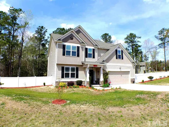 202 Burrage Dr, Angier, NC 27501