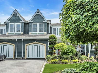 4 Victoria Drive, Amityville, NY, 11701