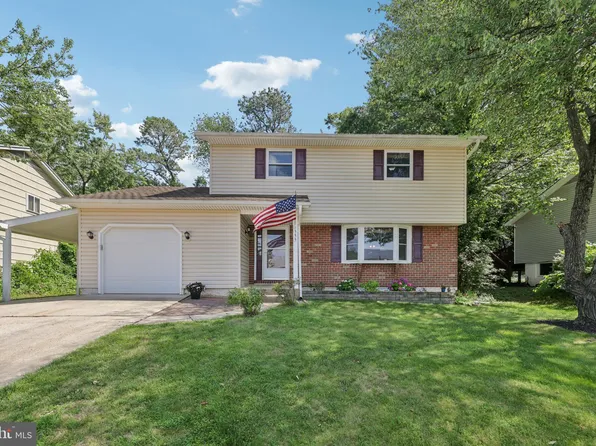 555 Lanny Ct, Millersville, MD 21108