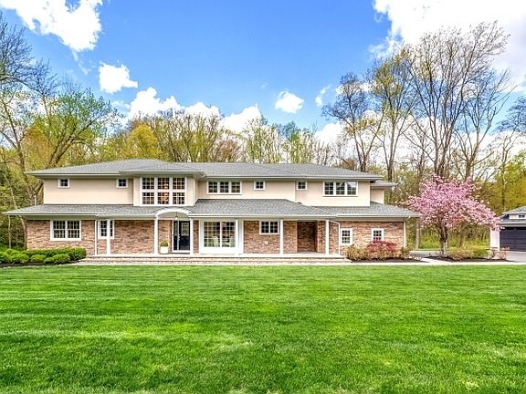 2nd image of 777 Valley Rd