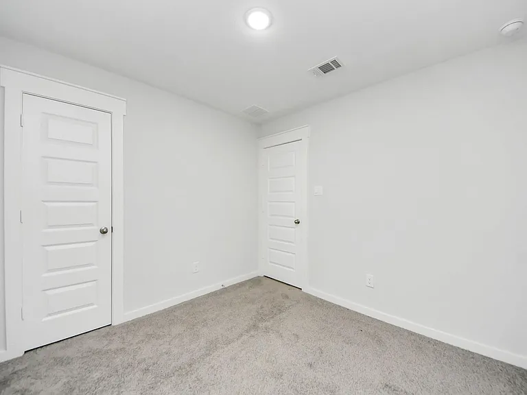 21246 Montego Bay Dr — Photo 29
