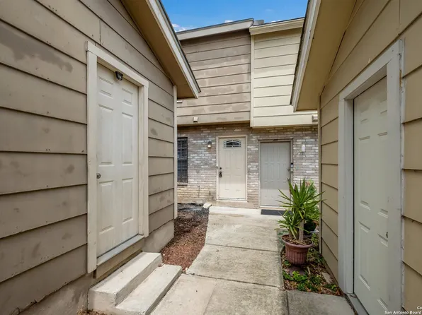 5806 Rue Royale #5806, San Antonio, TX 78240