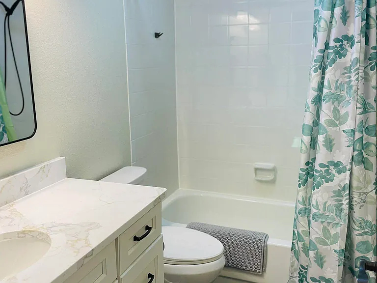 1460 Front 9 Dr #B — Photo 32