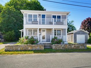 17 Rose Ct, Narragansett, RI 02882