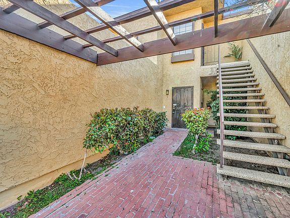 3rd image of 1521 W Avenue L Unit 1