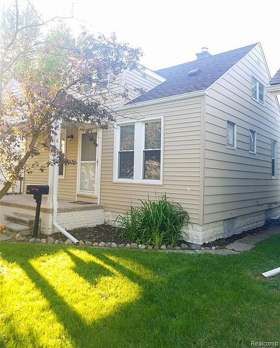 1st image of 1520 Gregory Ave